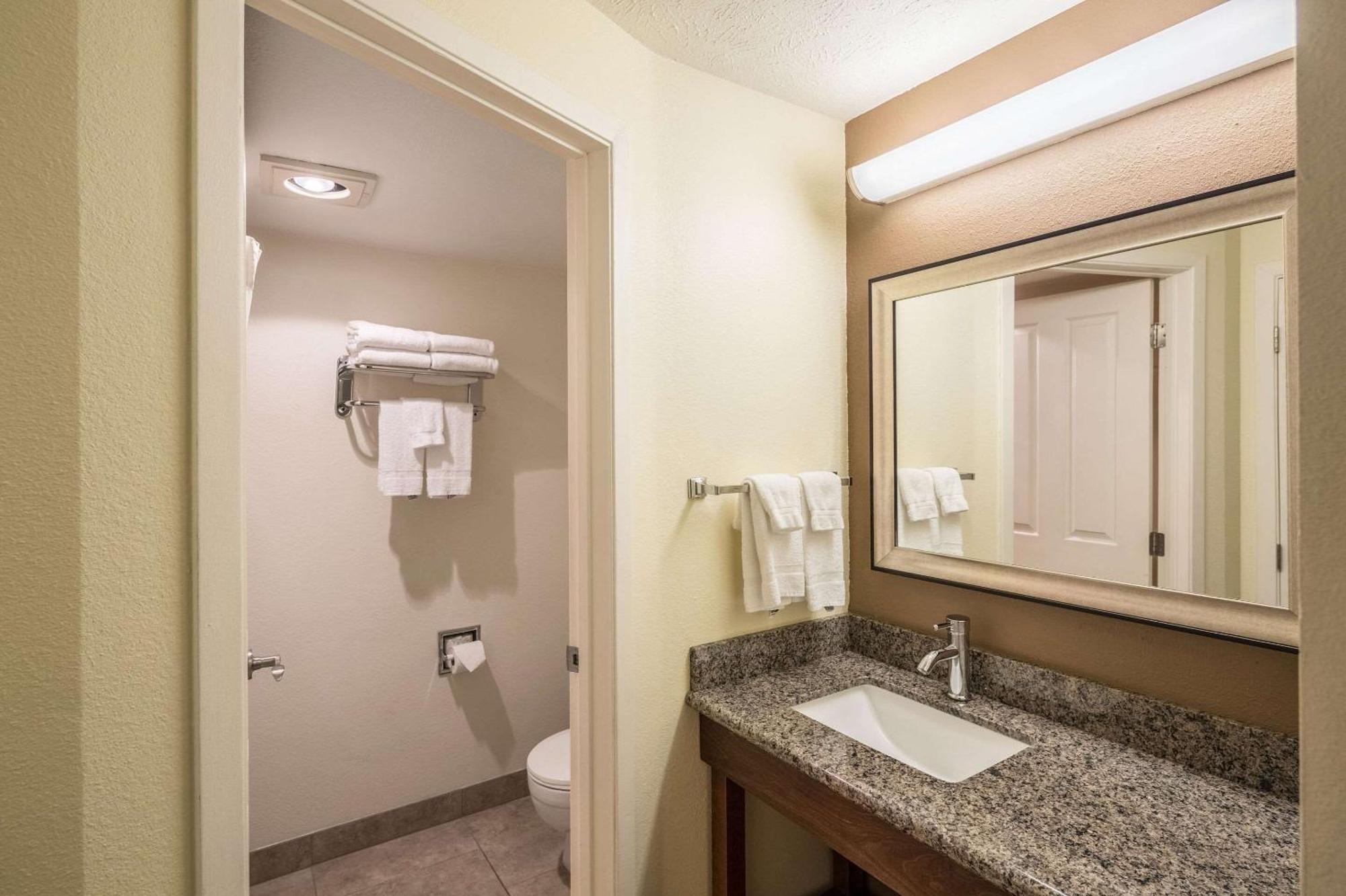 Quality Inn & Suites Coeur D'Alene Ngoại thất bức ảnh
